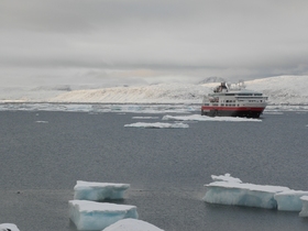 Thumbnail of cl5_1.jpg